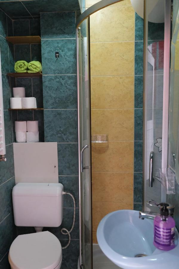 Zogu Apartments - Downtown Приштина Екстер'єр фото