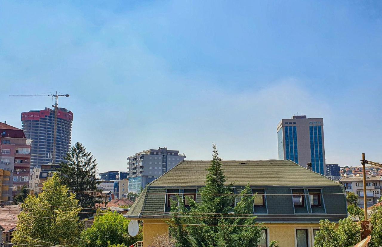 Zogu Apartments - Downtown Приштина Екстер'єр фото